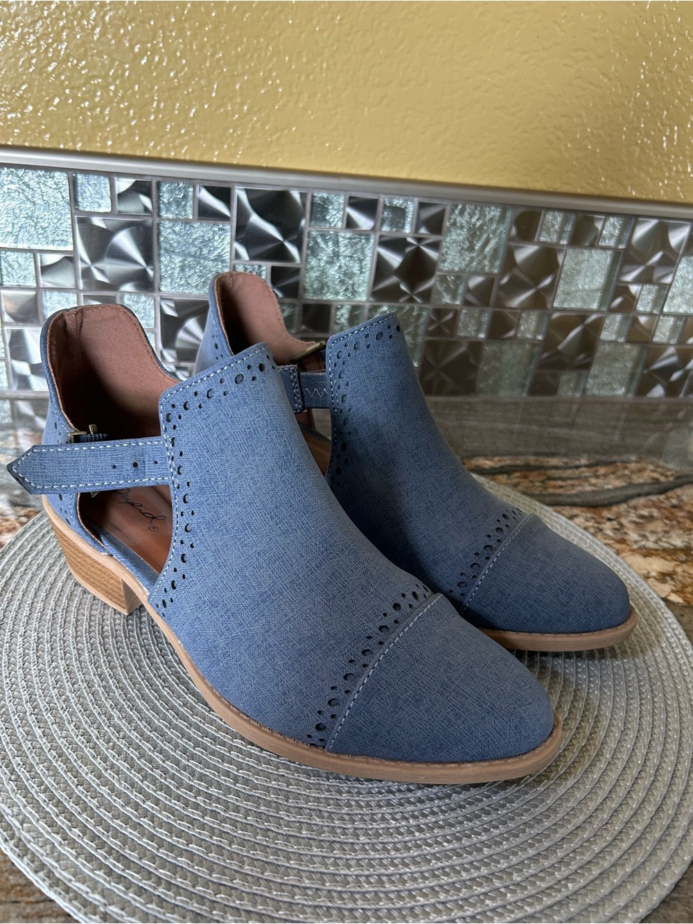 Qupid Women’s Blue Cutout Slingback Low Heel Shoes